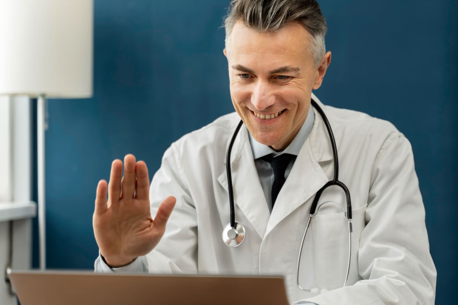24/7 Online Doctor Consultations in Spain, Italy, the UK, Netherlands & Europe